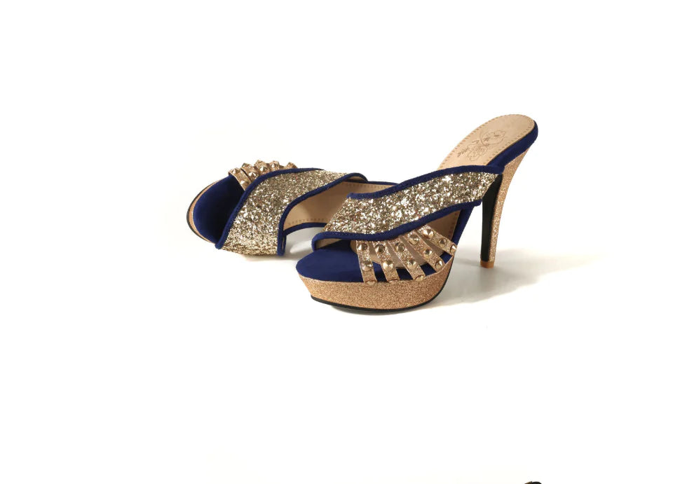 Tacones Altos con Remaches y Brillitos 👡💎