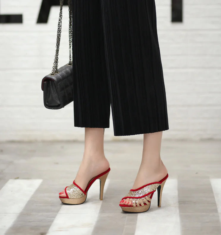 Tacones Altos con Remaches y Brillitos 👡💎